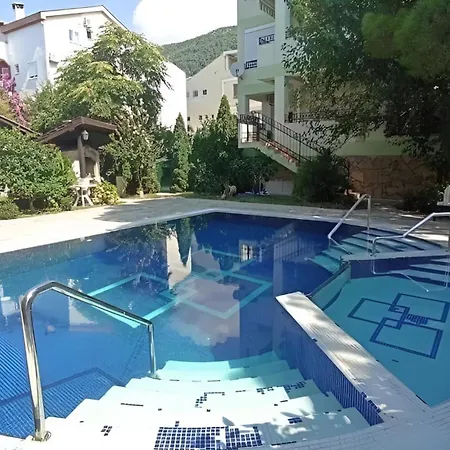 Club House Apartment With Garden And Pool Budva Exterior photo