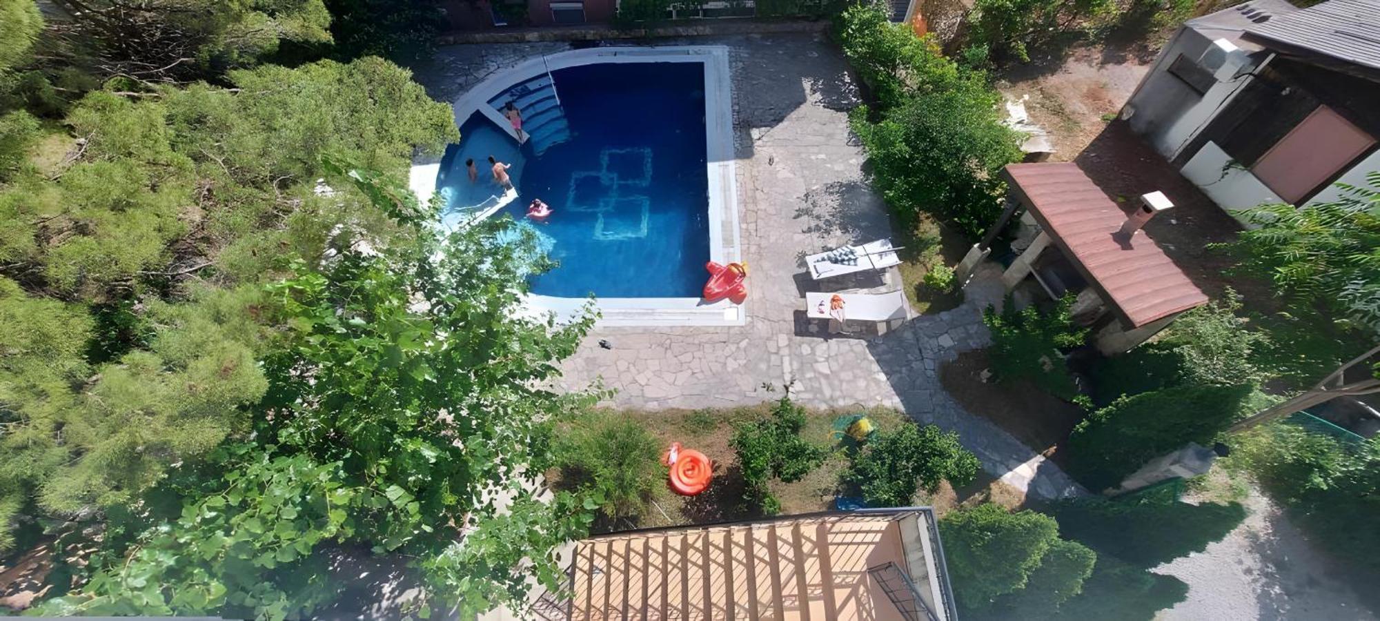 Club House With Garden And Pool Apartment Budva