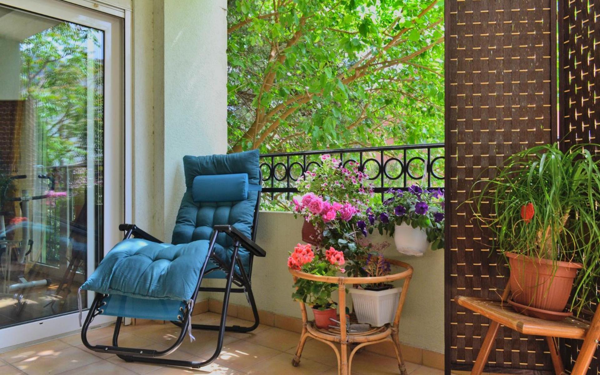 Club House With Garden And Pool * Budva